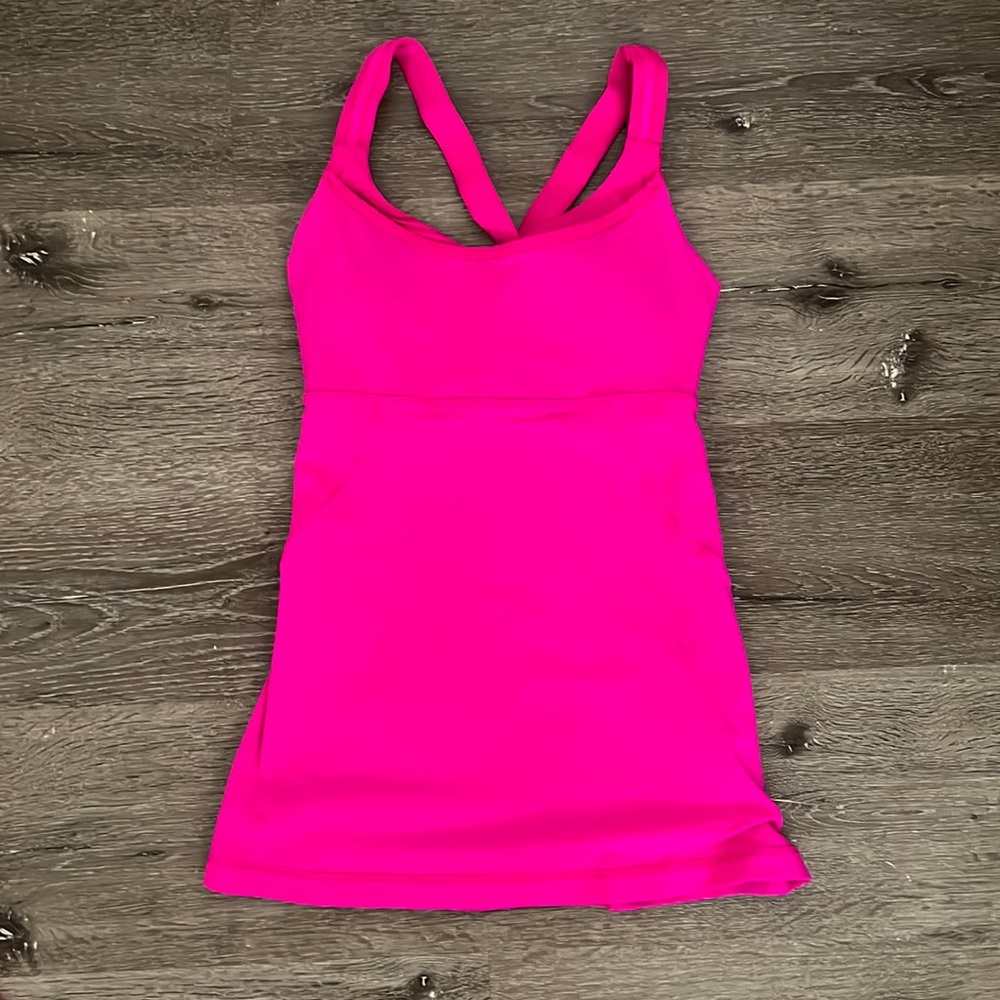 Lululemon tank